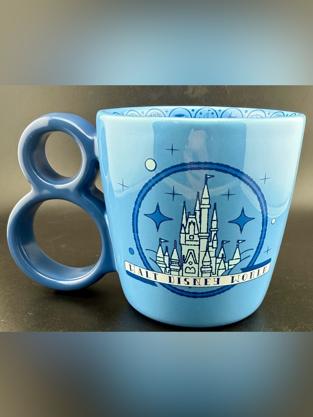 Walt Disney World souvenir mug is officially licensed. 2018.